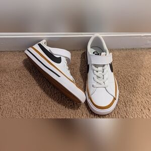 Kids Nike Court Legacy Sneakers. Size 12c -Never Worn